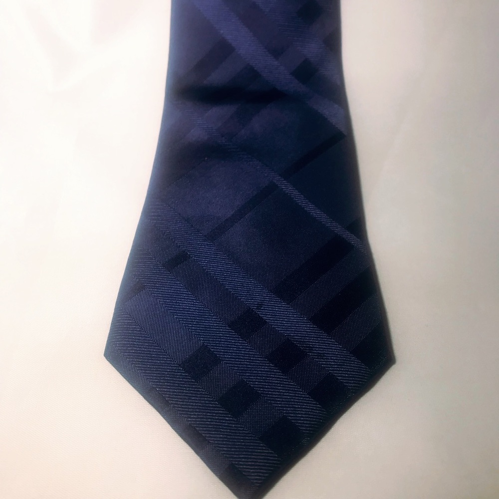 Burberry Men’s Tie.